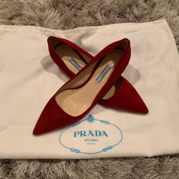 Prada Shoes - 🌟GREAT CONDITION🌟  Prada Suede Kitten Heels 👠